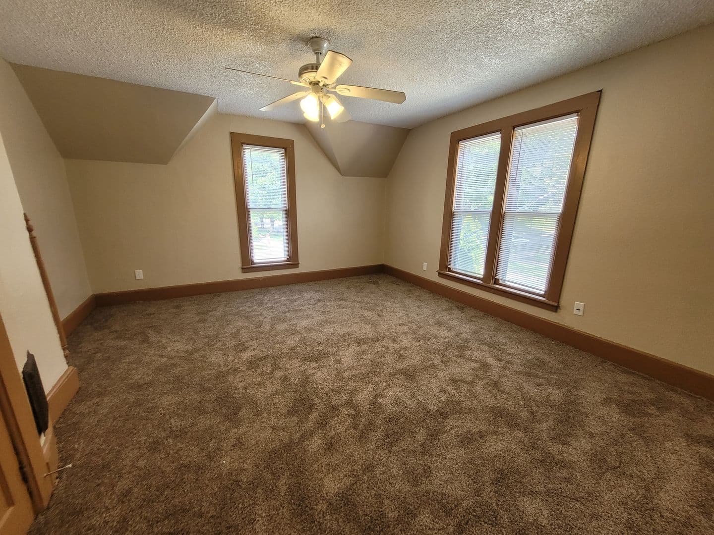 Des Moines Apartment: 757-759 17th Street