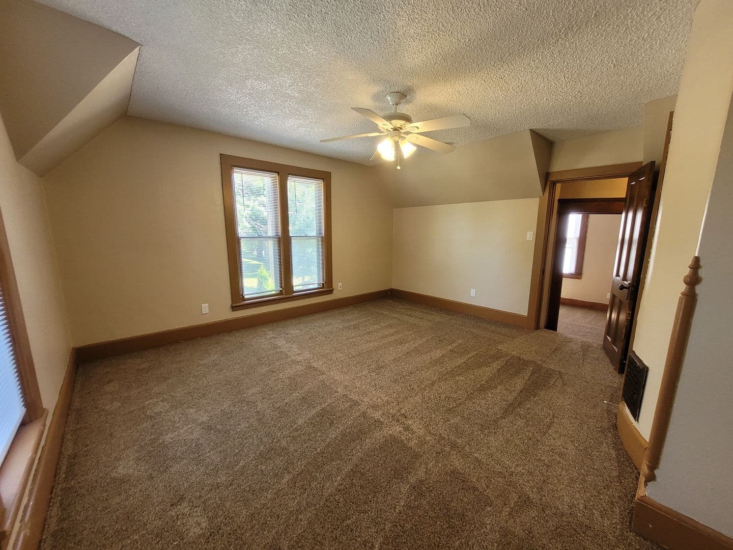 Des Moines Apartment: 757-759 17th Street