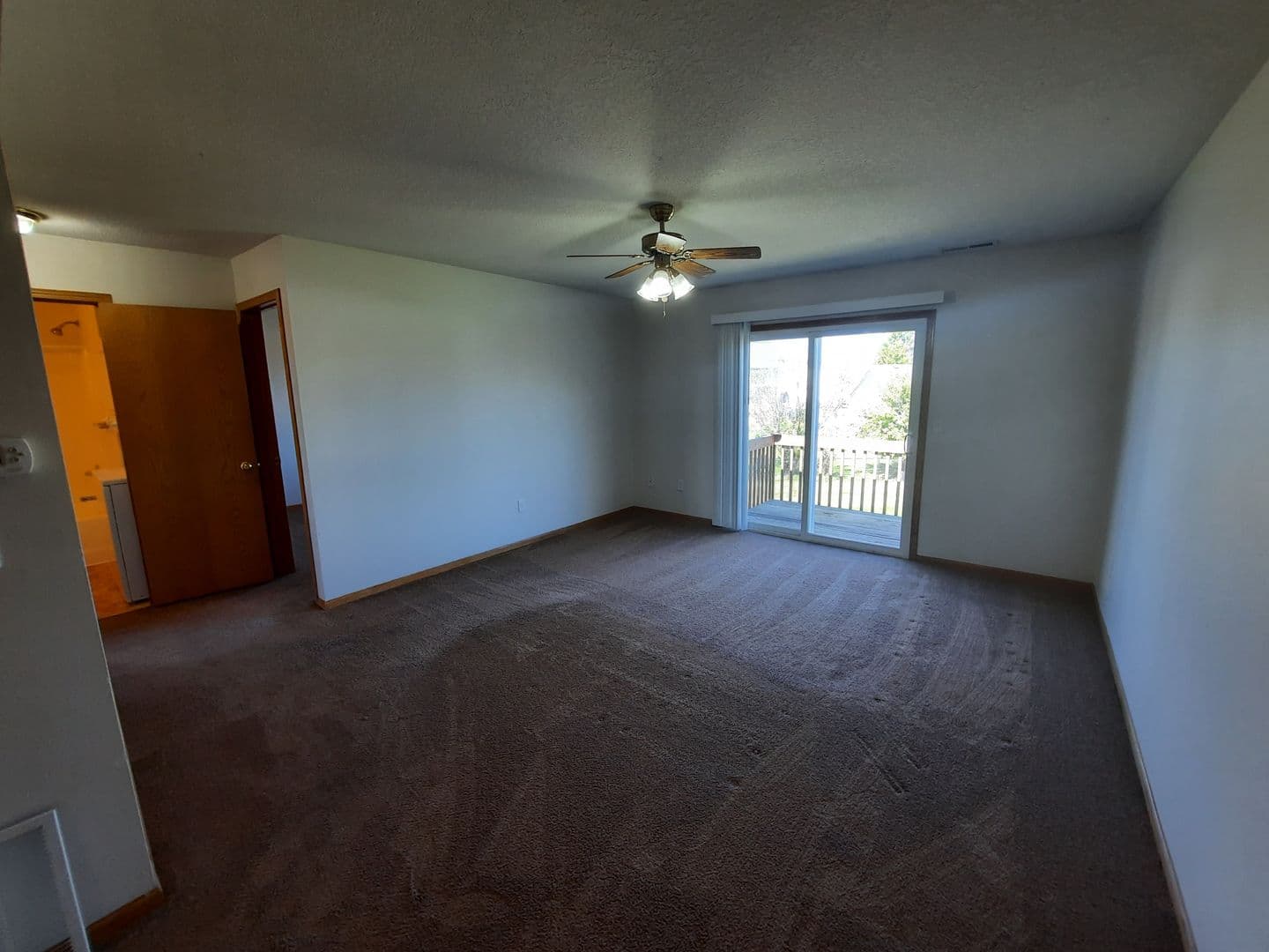 Bondurant Apartment: 906 Washington Avenue Southeast