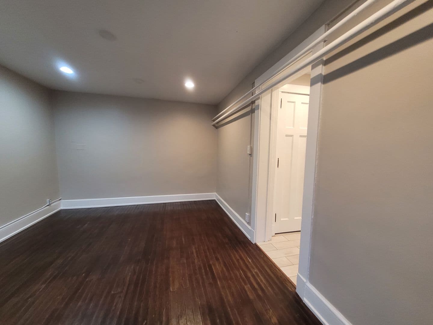 Des Moines Apartment: 1534 Woodland Avenue #B1