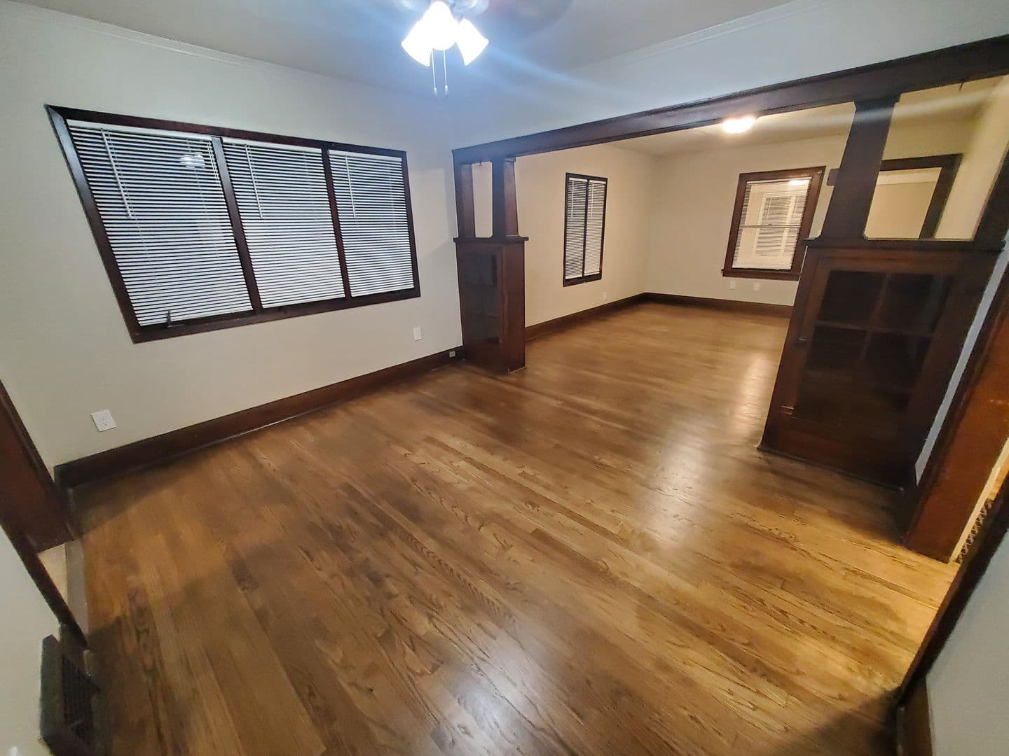 Des Moines House: 2726 Des Moines Street