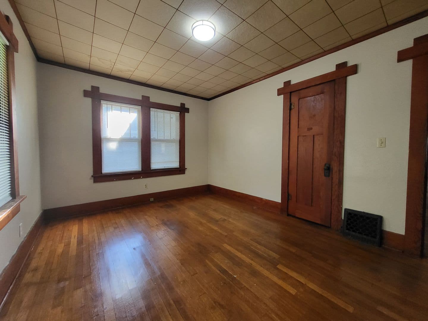 Des Moines House: 1615 Jefferson Avenue