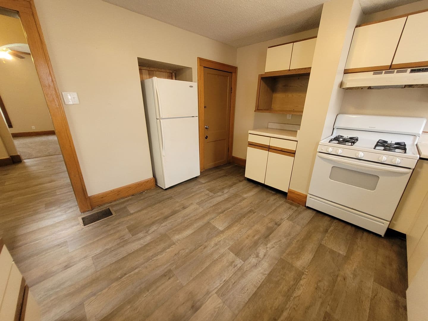 Des Moines Apartment: 757-759 17th Street
