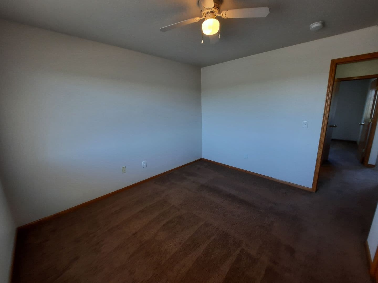 Bondurant Apartment: 906 Washington Avenue Southeast