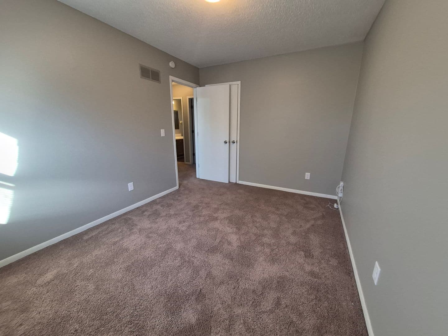 Des Moines House: 2632 Boyd Street