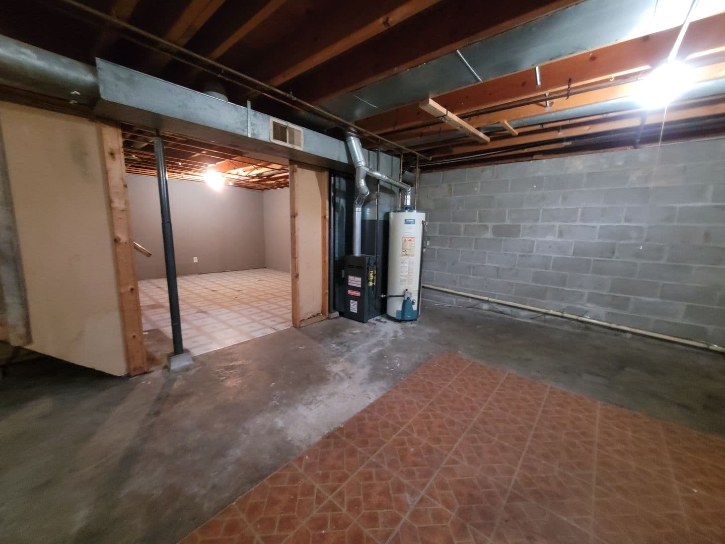 Des Moines Apartment: 3810-3812 SW 3rd Street