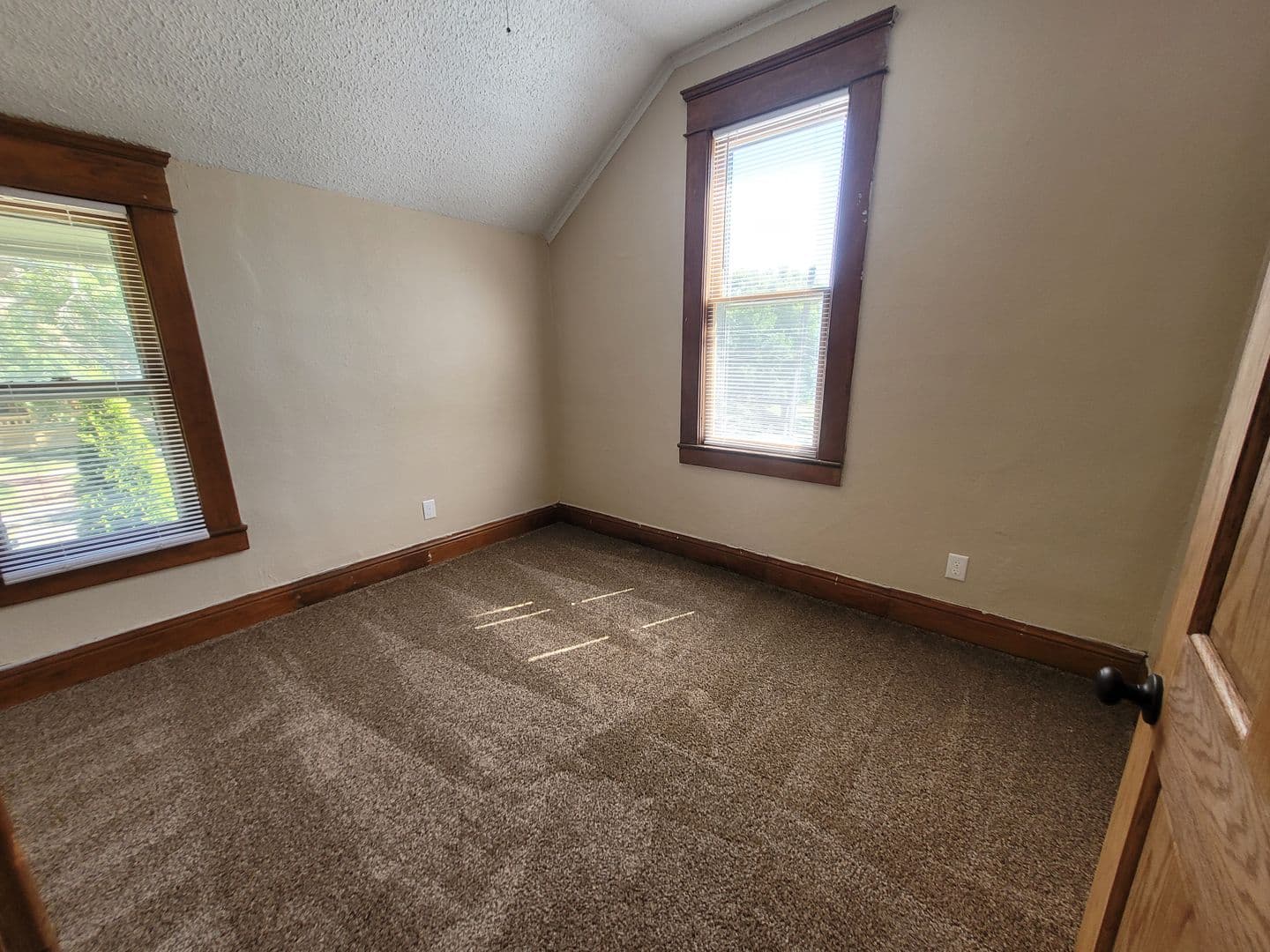 Des Moines Apartment: 757-759 17th Street