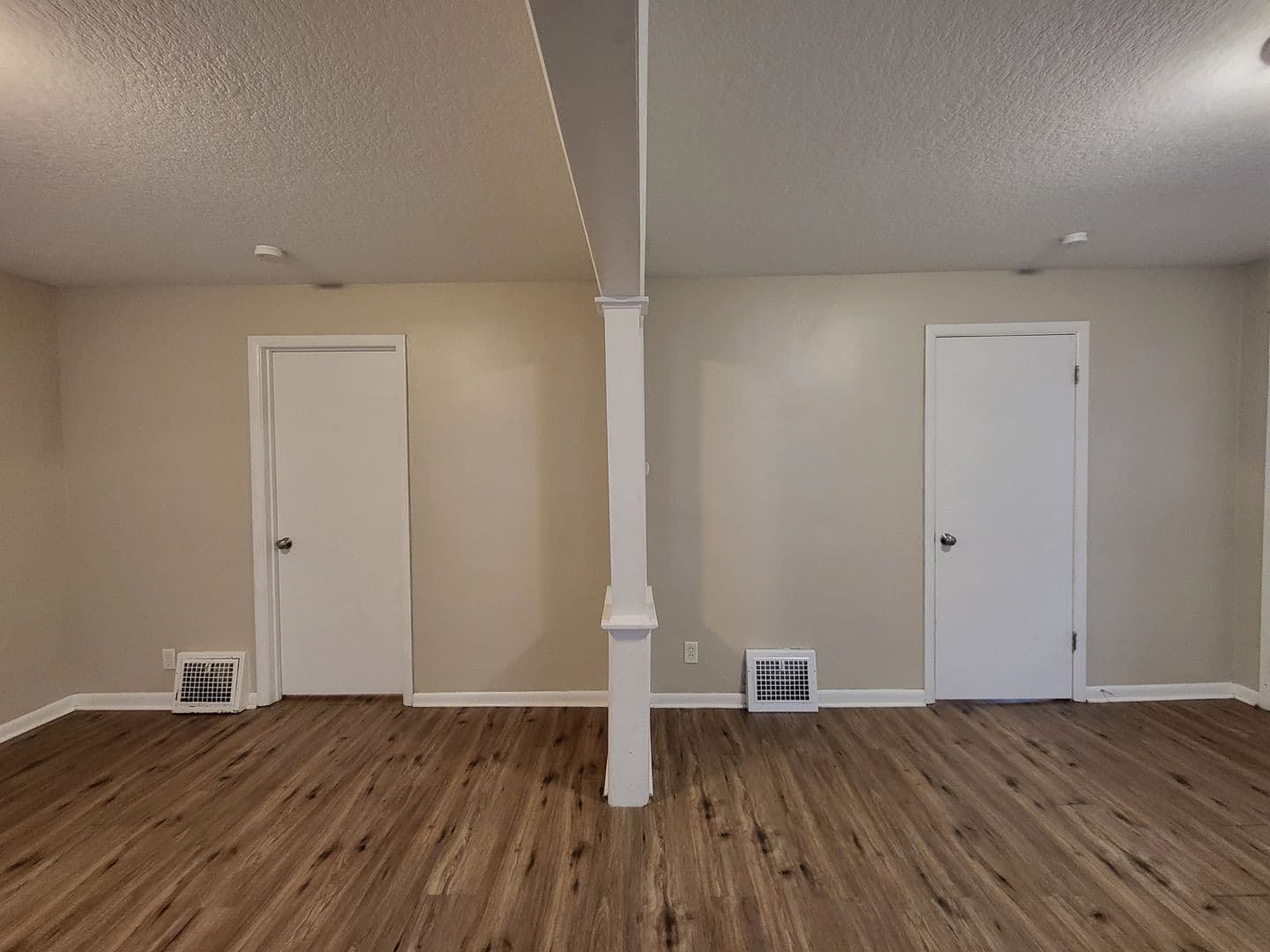Des Moines House: 2201 Maple Street