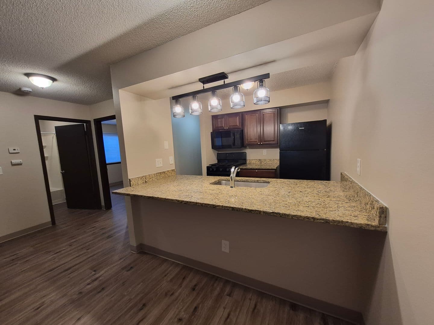 Des Moines Apartment: 1108-1110 East McKinley Avenue