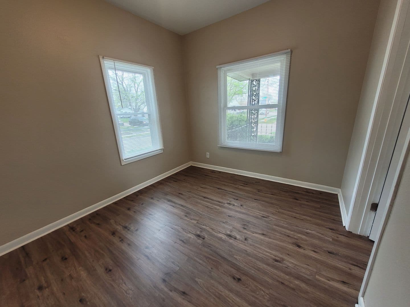 Des Moines House: 2201 Maple Street