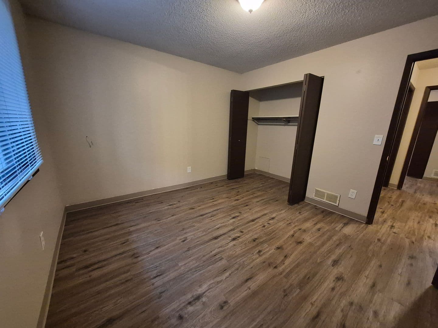 Des Moines Apartment: 1108-1110 East McKinley Avenue