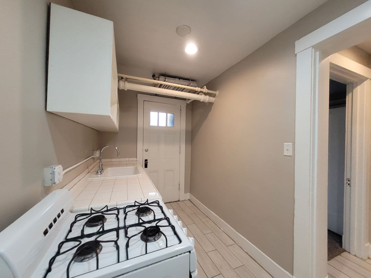 Des Moines Apartment: 1534 Woodland Avenue #B1