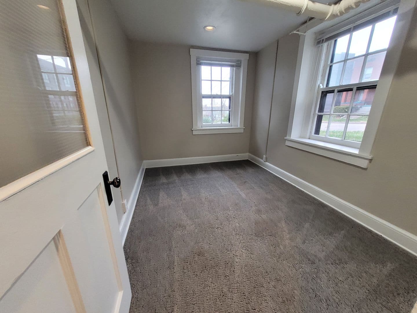 Des Moines Apartment: 1534 Woodland Avenue #B1