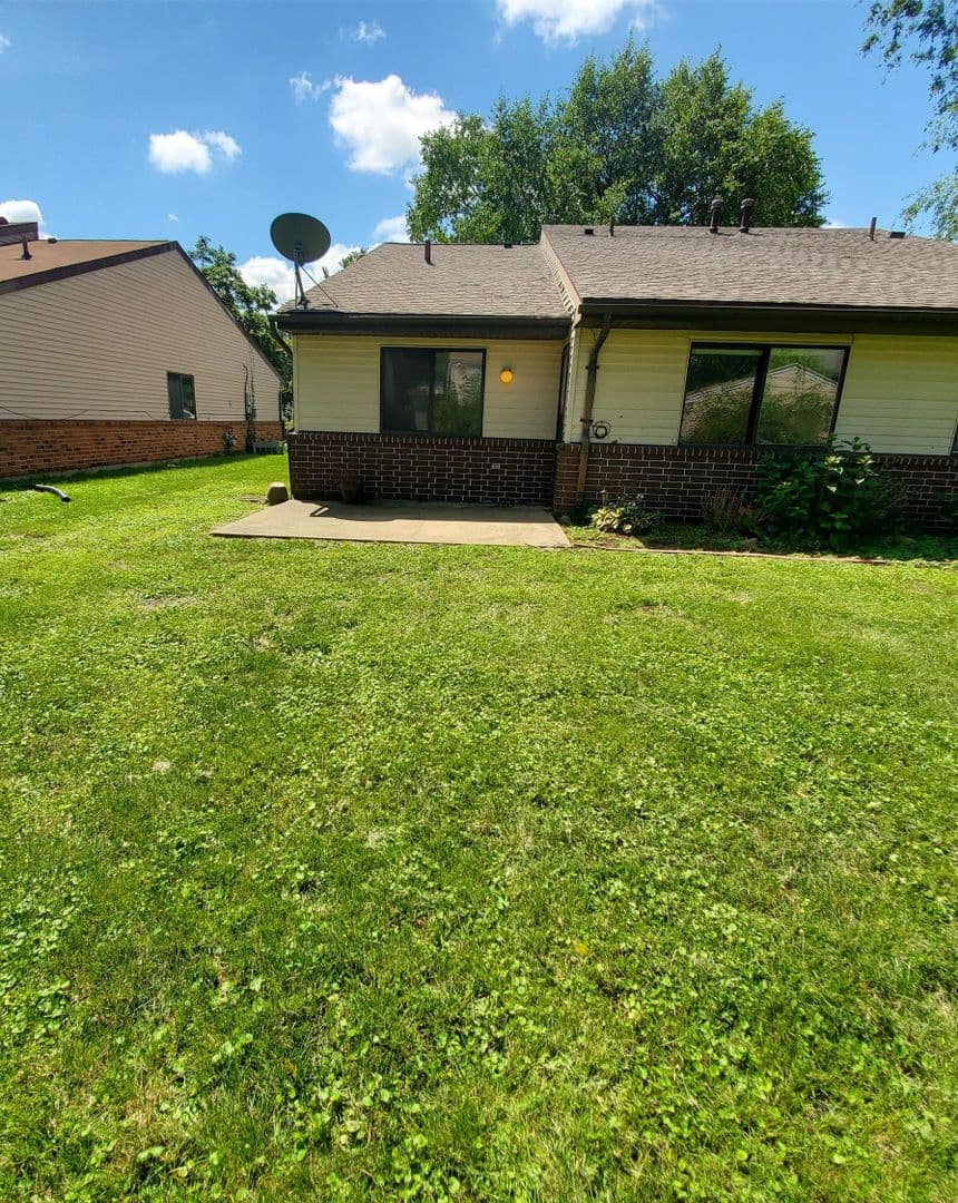 Des Moines Apartment: 1108-1110 East McKinley Avenue