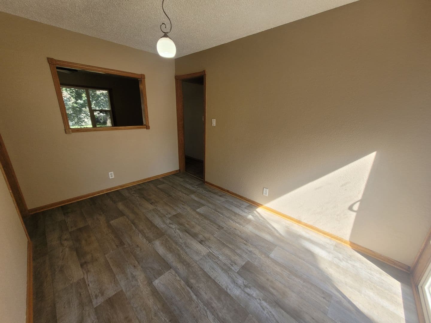 Des Moines House: 2209 East 40th Street