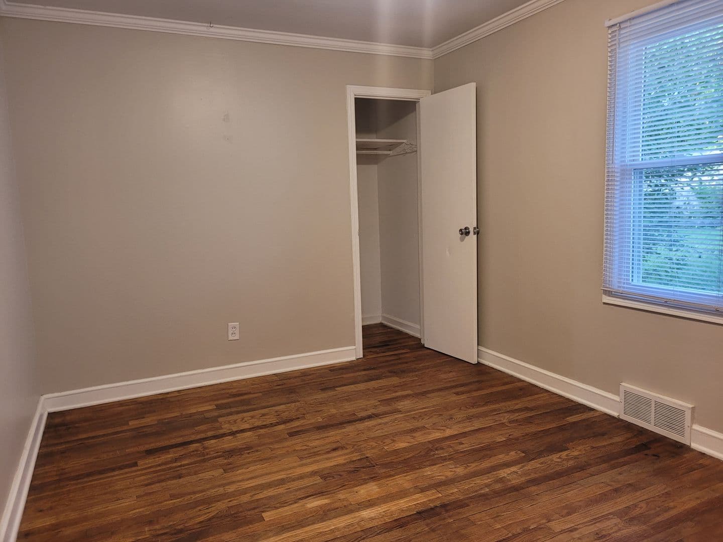 Des Moines House: 1112 Geil Avenue