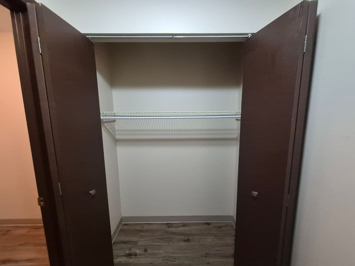 Des Moines Apartment: 1108-1110 East McKinley Avenue