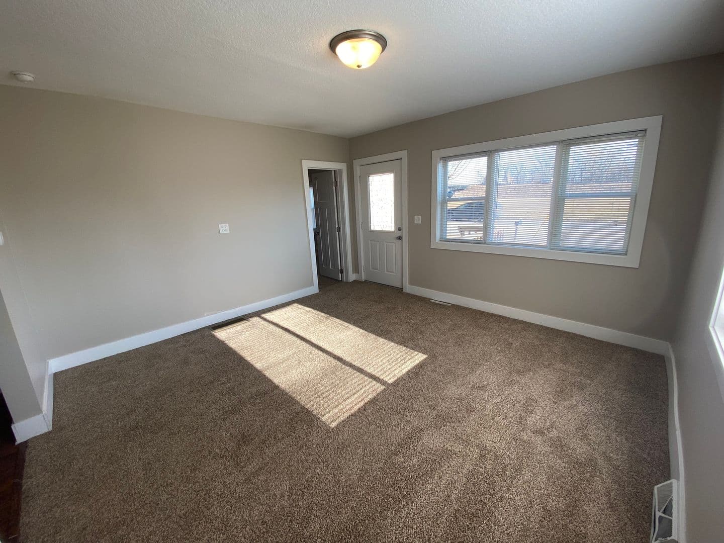 Des Moines House: 624 Southeast 12th Street