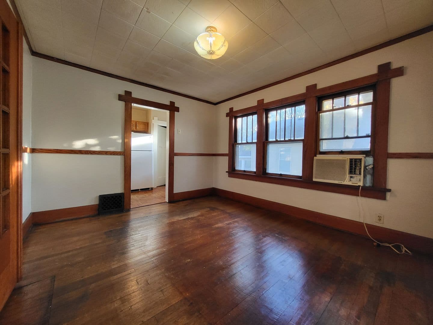Des Moines House: 1615 Jefferson Avenue