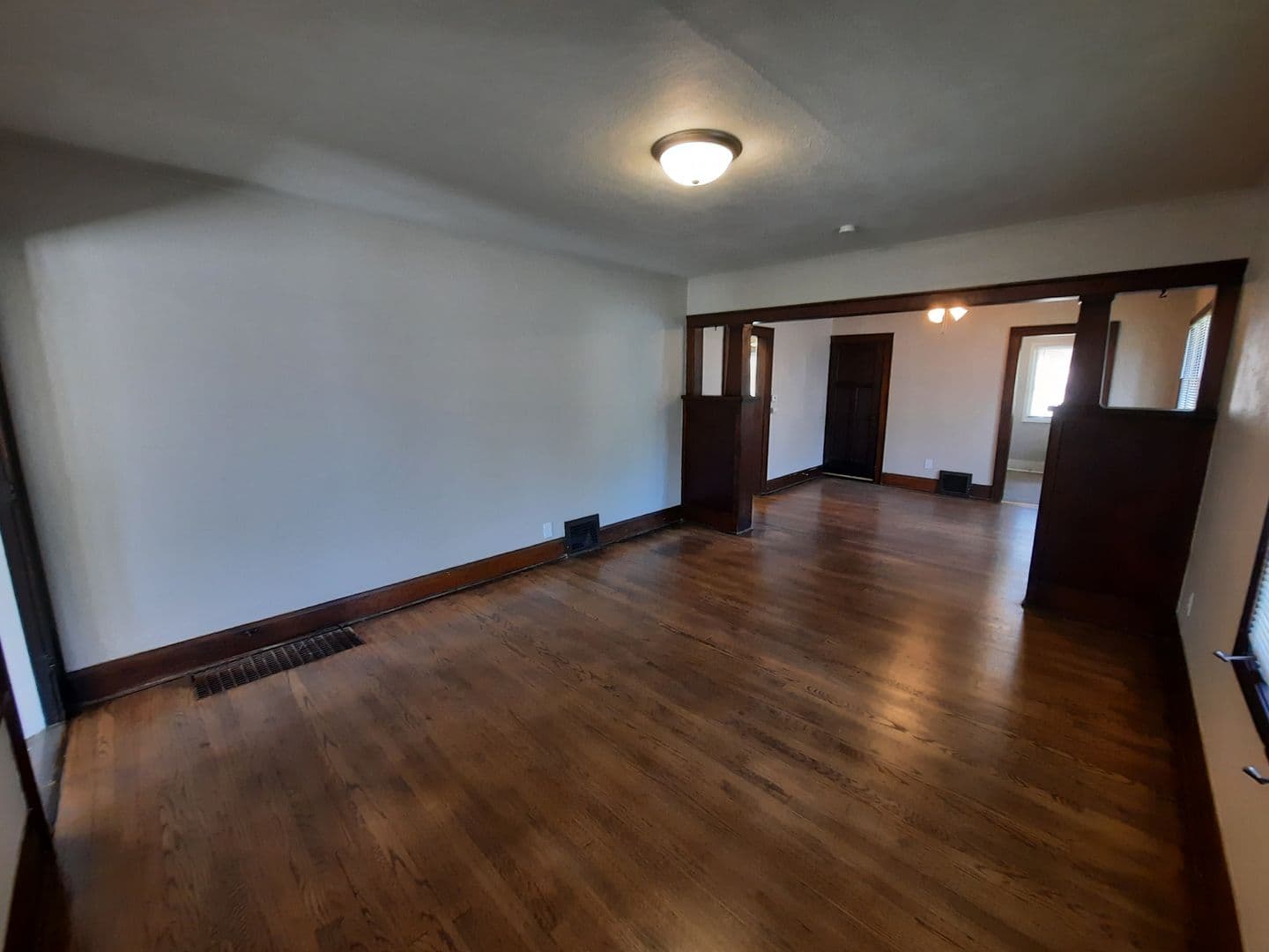Des Moines House: 2726 Des Moines Street