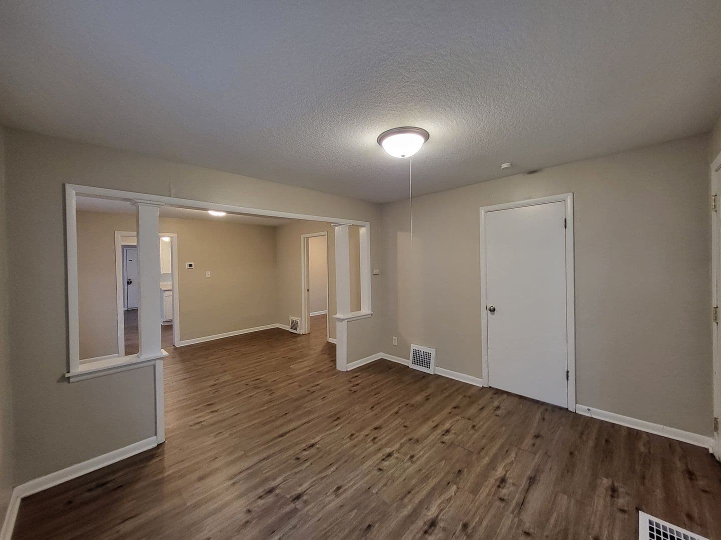 Des Moines House: 2201 Maple Street