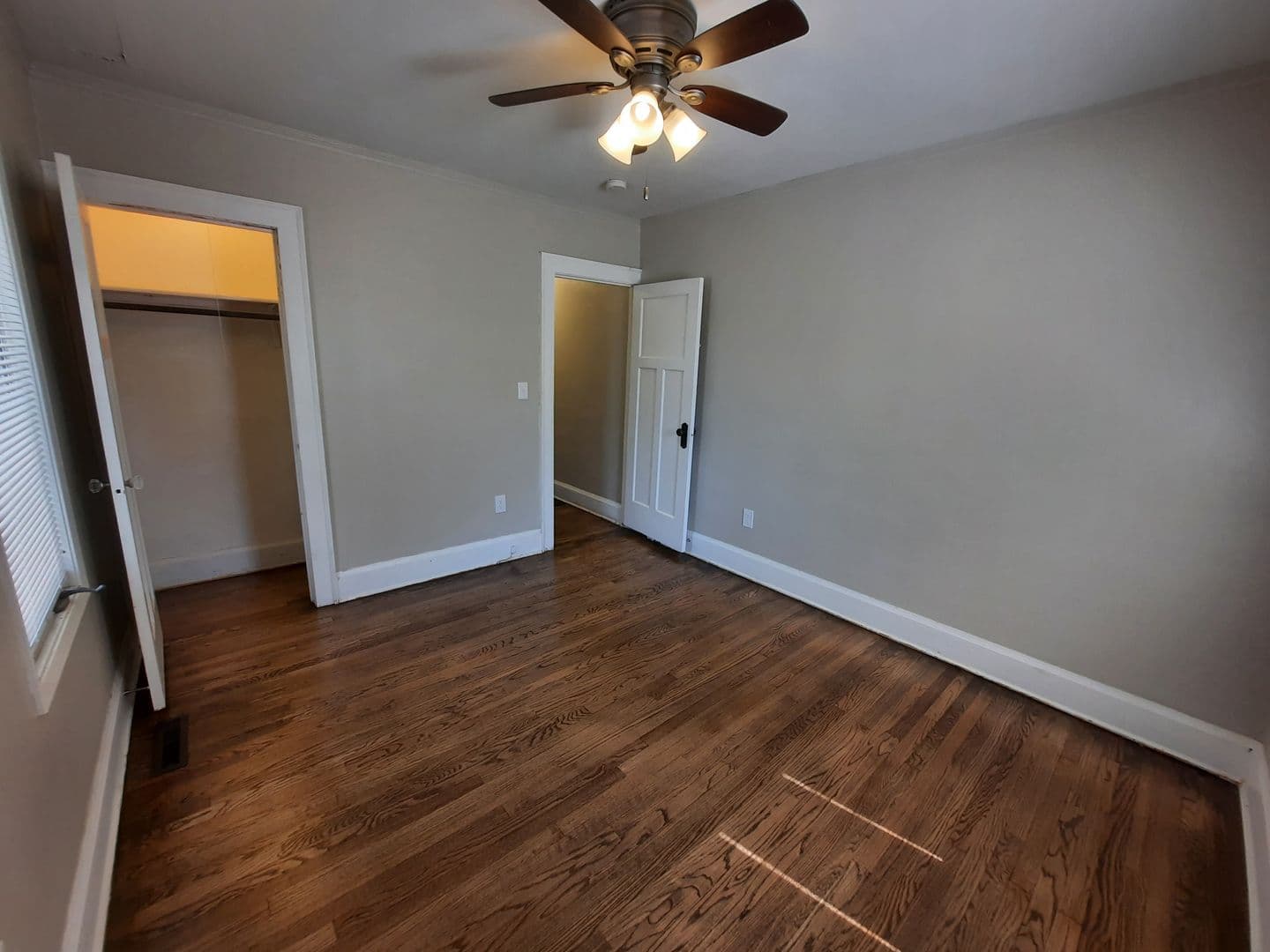 Des Moines House: 2726 Des Moines Street