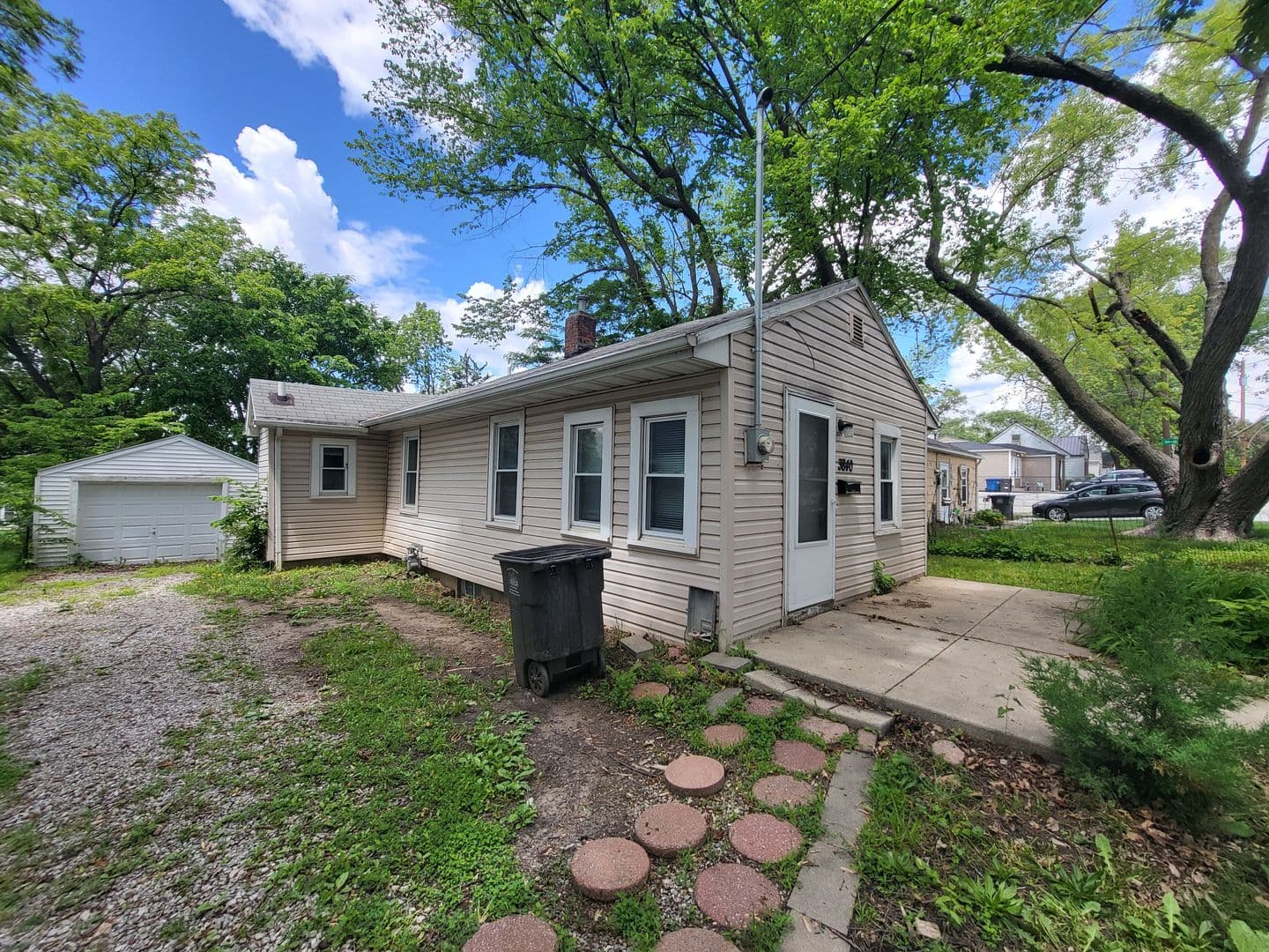 Des Moines House: 3840 15th Street