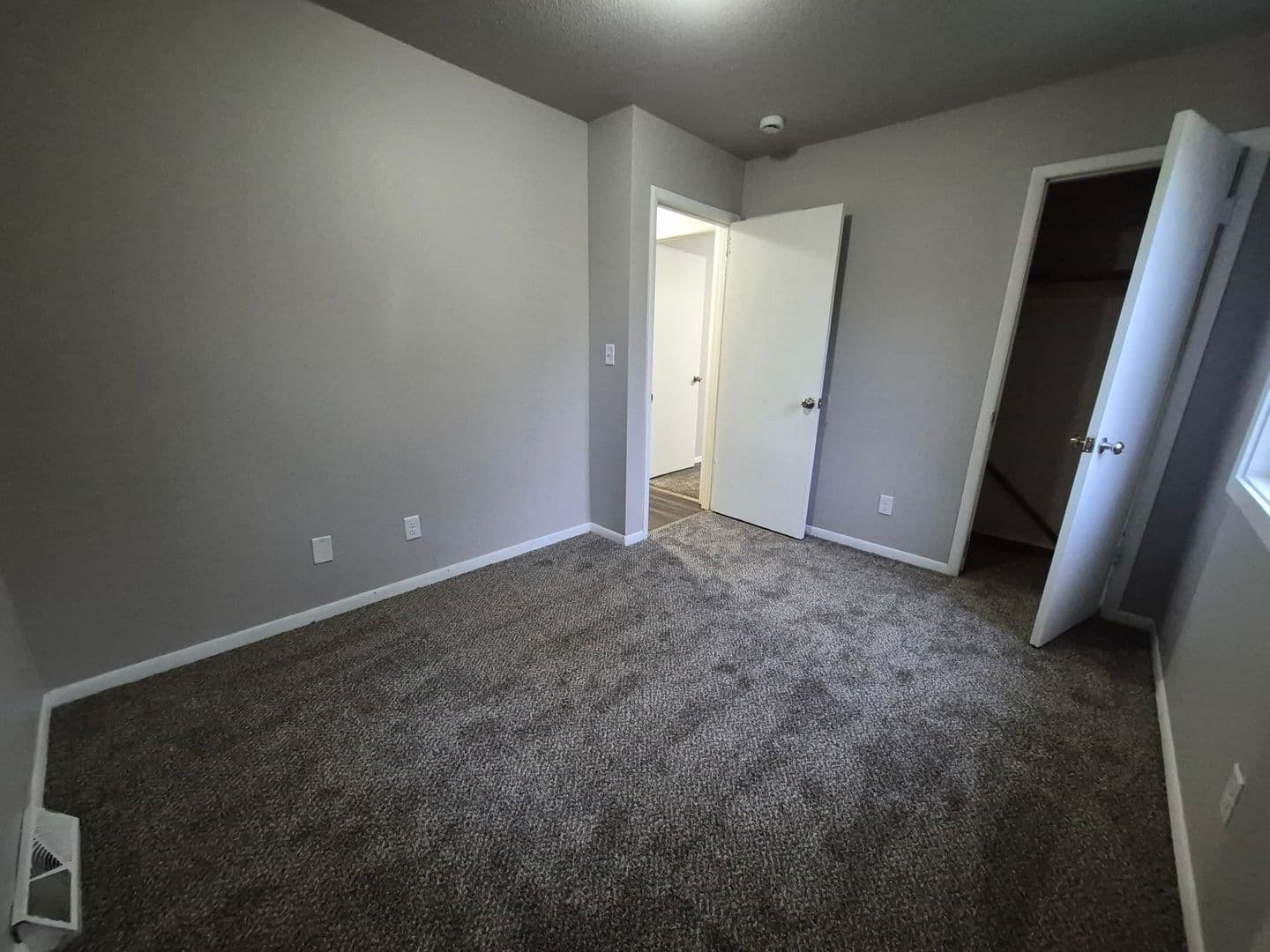 Des Moines House: 1800 Allison Avenue
