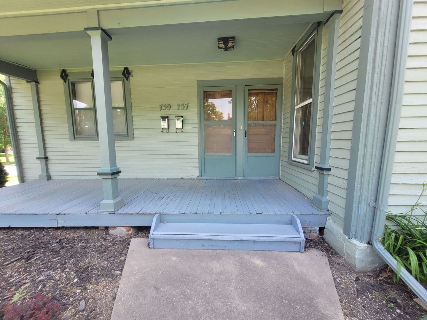 Des Moines Apartment: 757-759 17th Street
