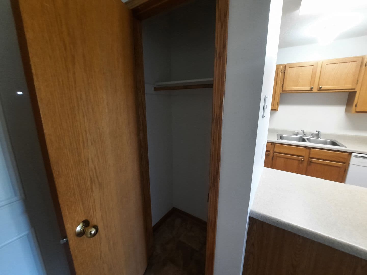 Bondurant Apartment: 906 Washington Avenue Southeast