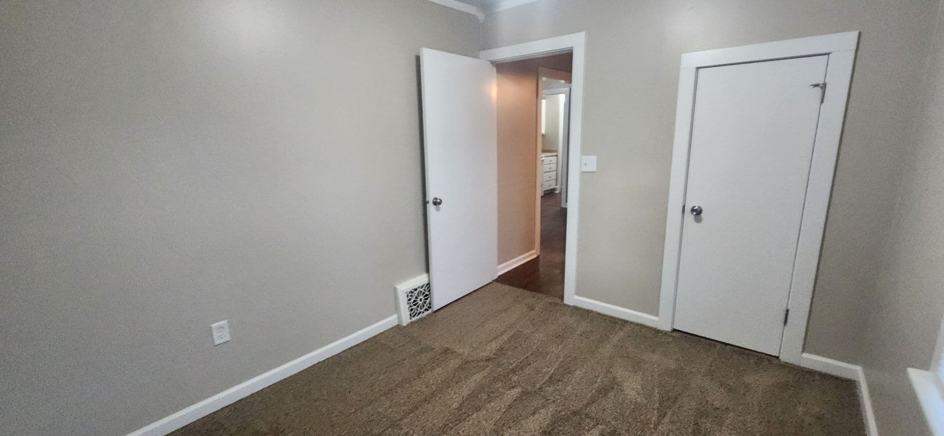 Des Moines House: 3840 Oxford Street