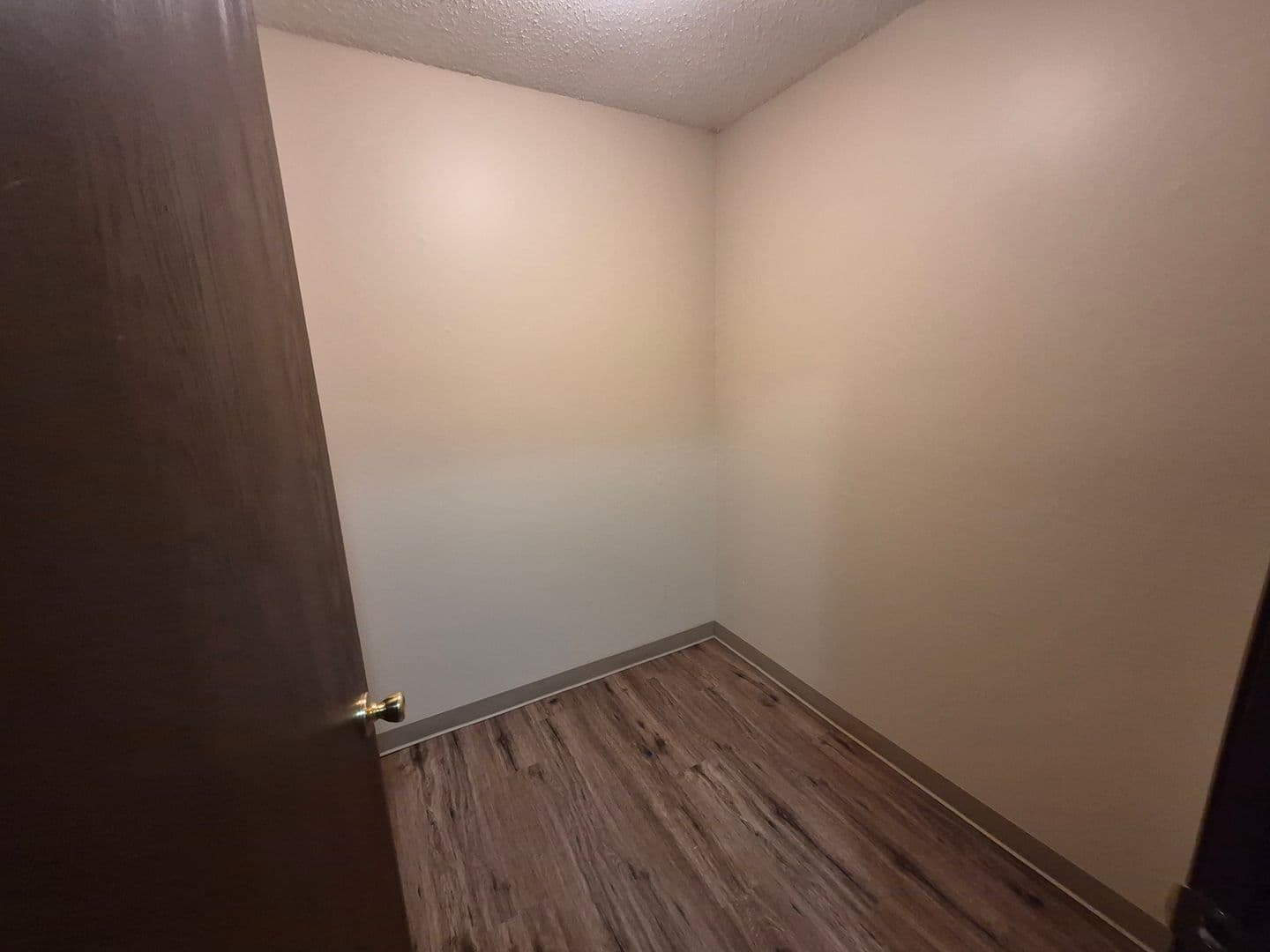 Des Moines Apartment: 1108-1110 East McKinley Avenue