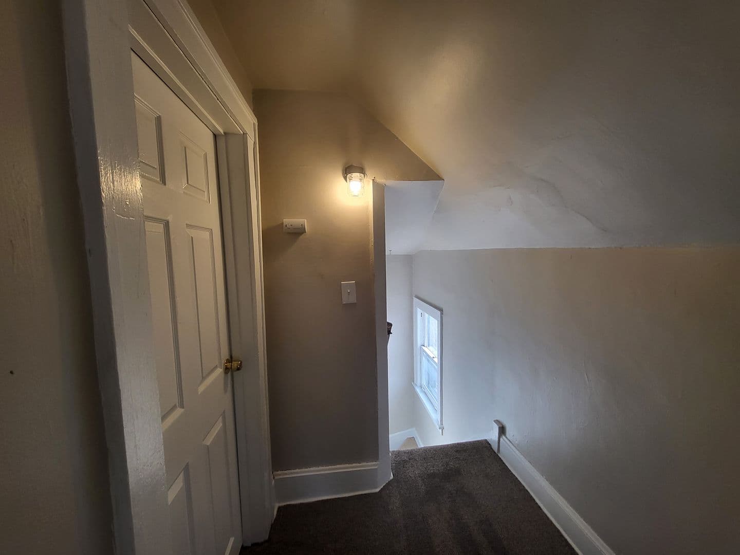 Des Moines House: 1329 Fremont Street