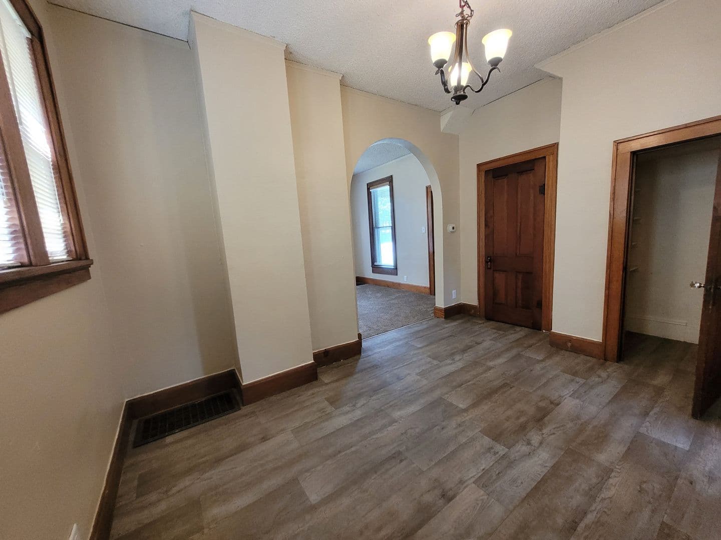 Des Moines Apartment: 757-759 17th Street