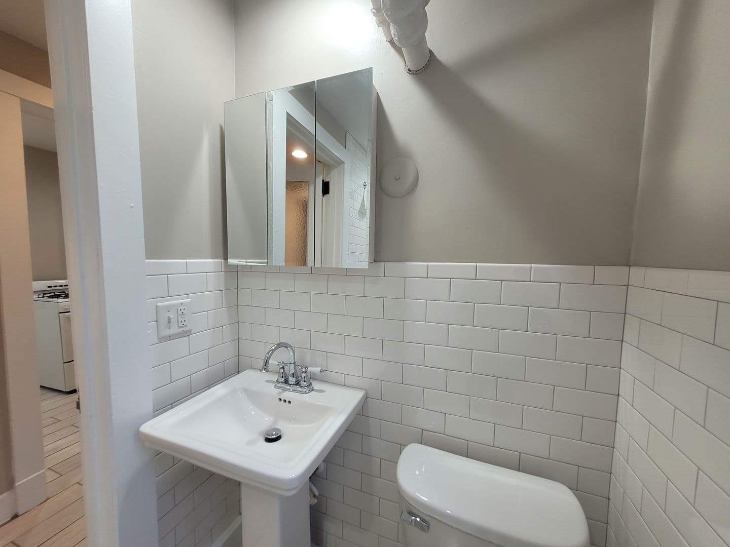 Des Moines Apartment: 1534 Woodland Avenue #B1