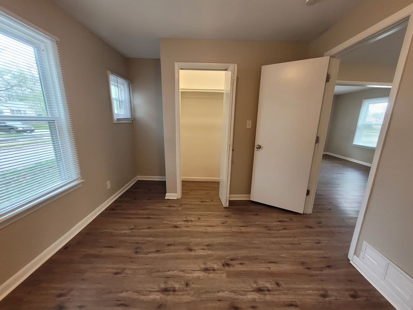 Des Moines House: 2201 Maple Street