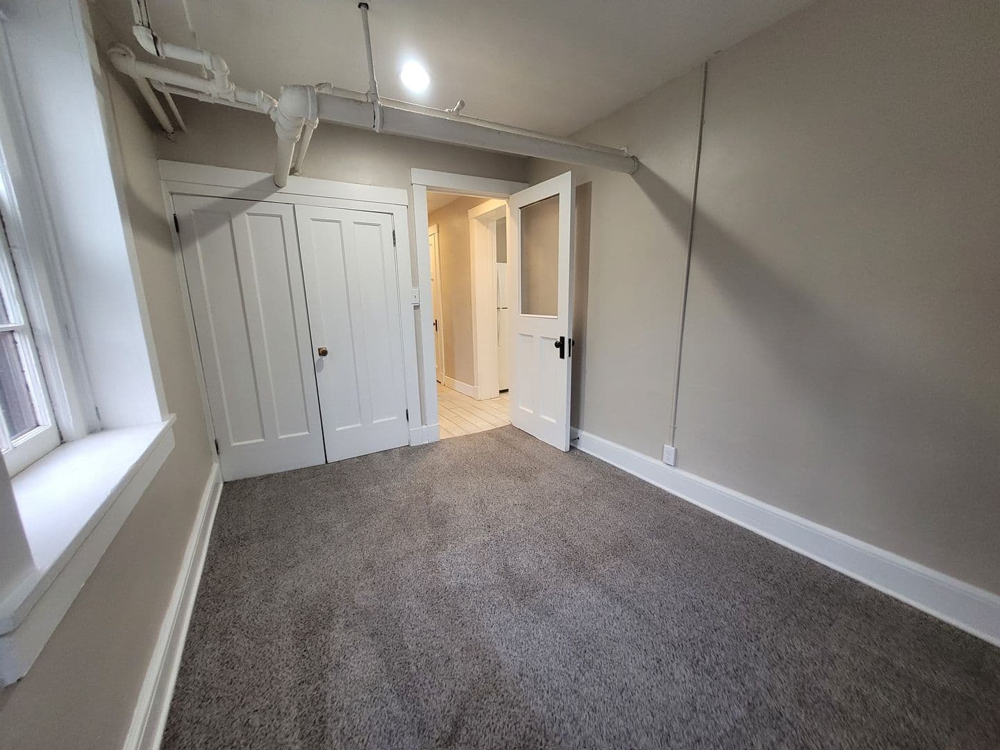 Des Moines Apartment: 1534 Woodland Avenue #B1
