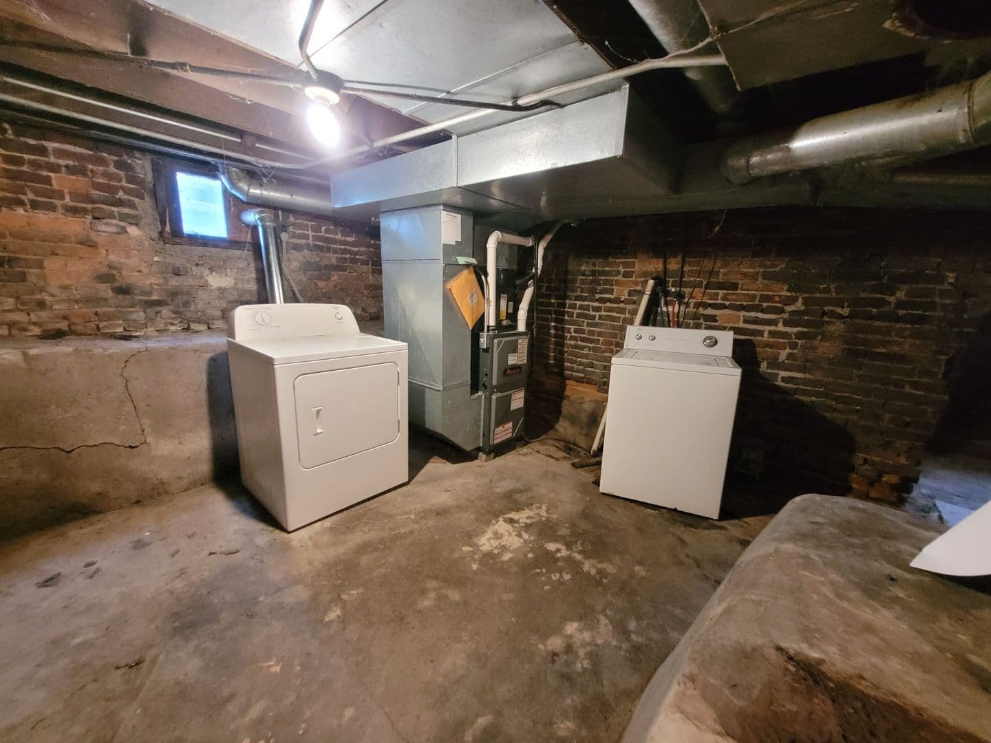 Des Moines Apartment: 757-759 17th Street