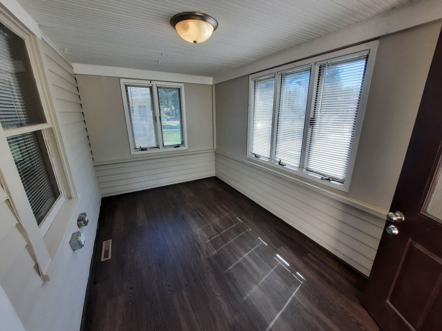 Des Moines House: 2726 Des Moines Street
