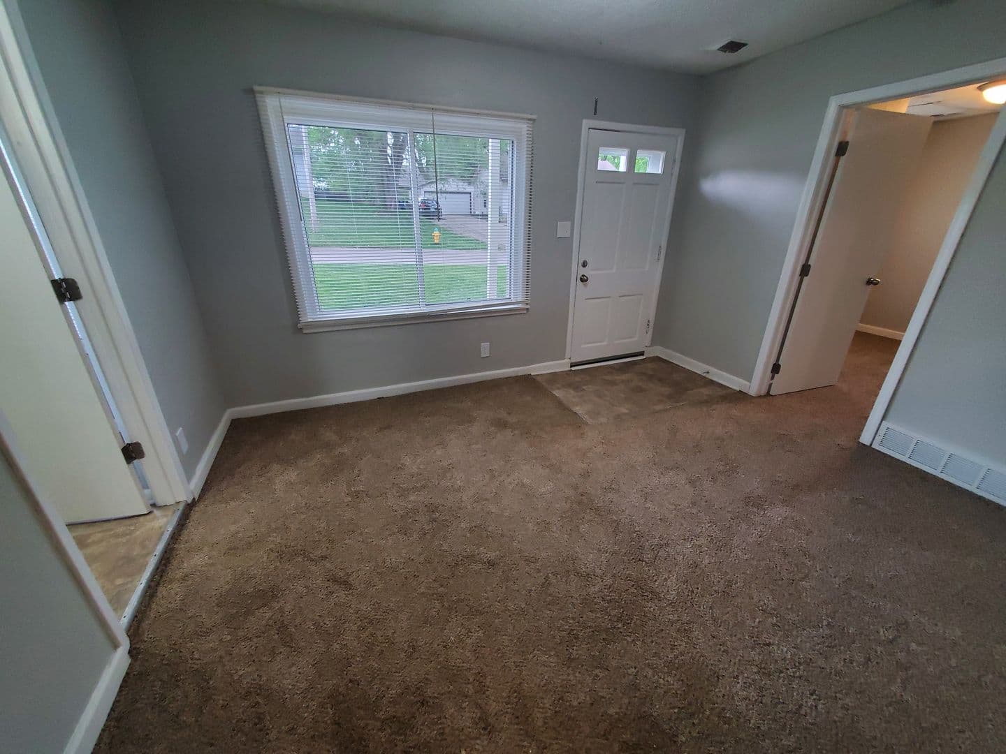 Des Moines House: 215 Leland Avenue