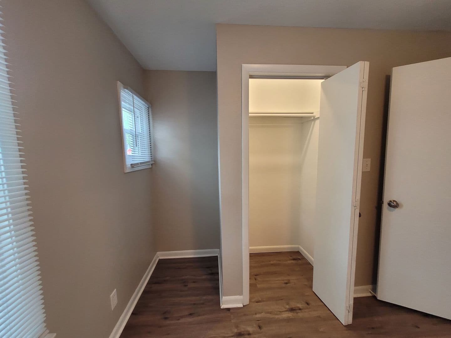 Des Moines House: 2201 Maple Street