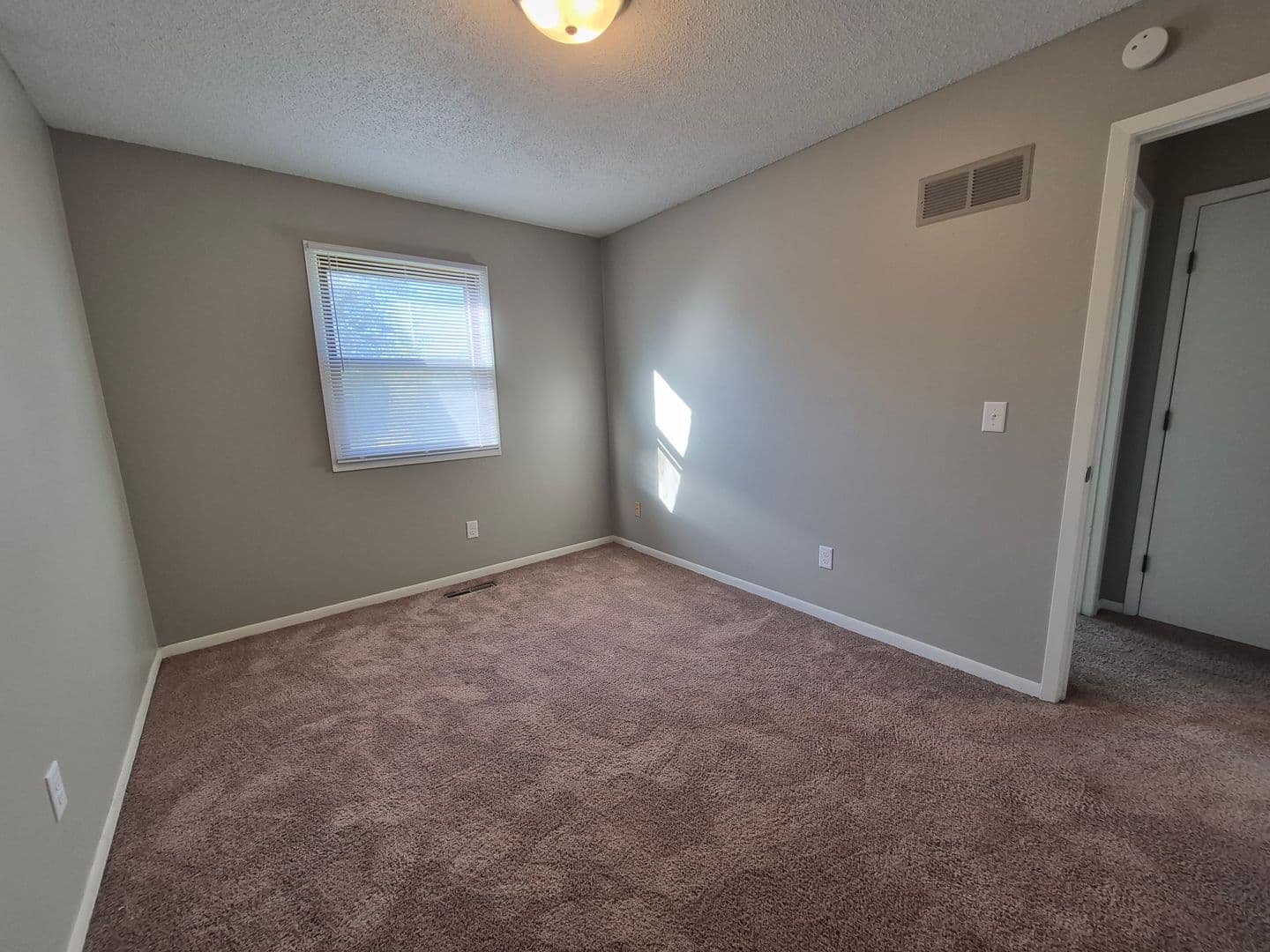 Des Moines House: 2632 Boyd Street