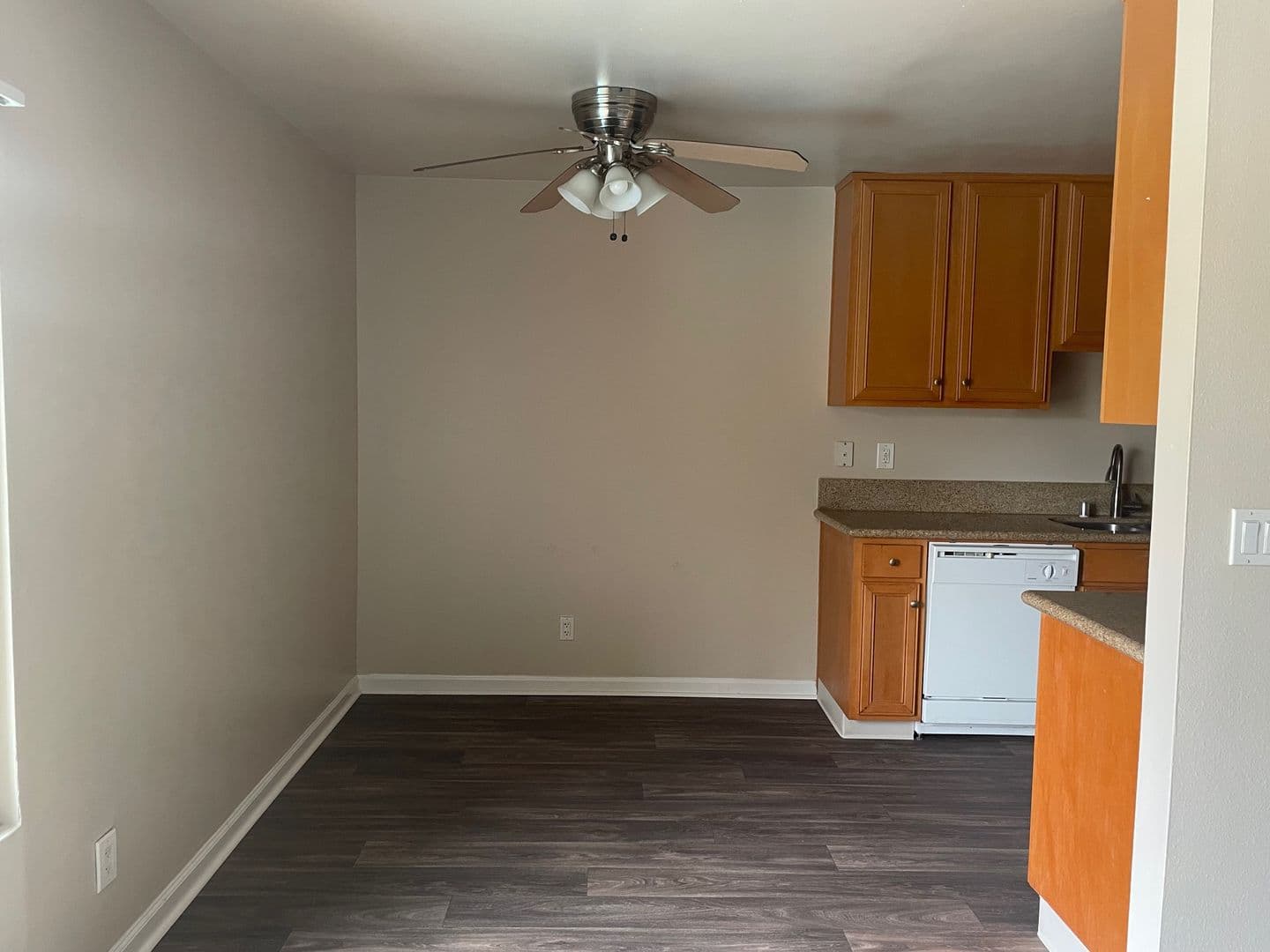 National City Apartment: 900 Palm Avenue