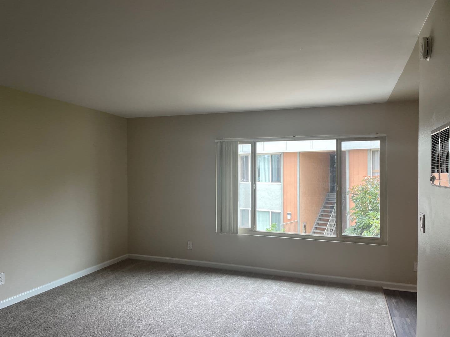 National City Apartment: 900 Palm Avenue