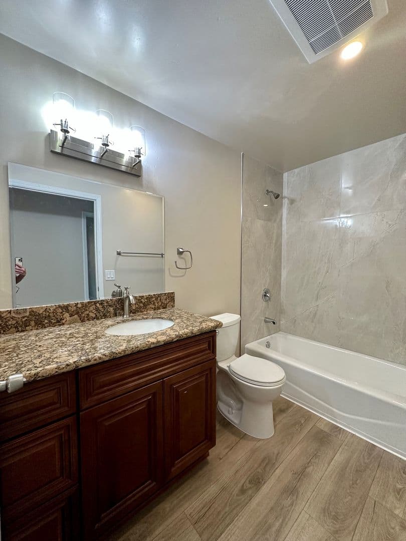San Diego Apartment: 7827-7867 Stalmer Street