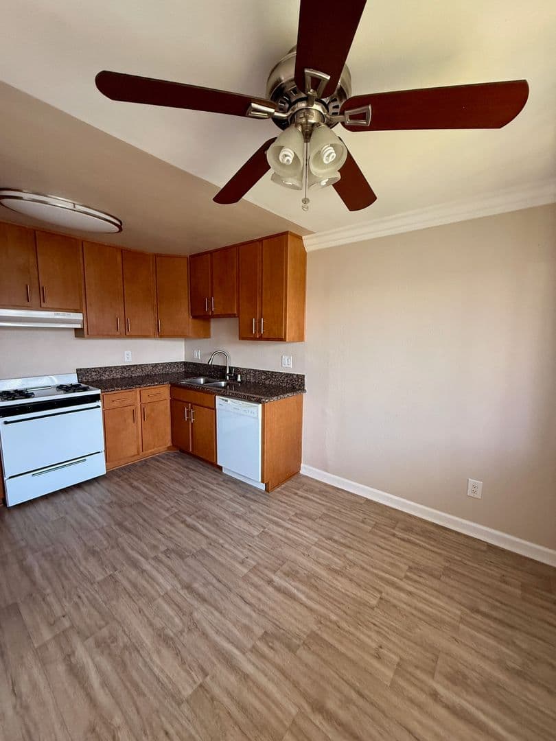 San Diego Apartment: 4837 - 4843.5 Kansas St