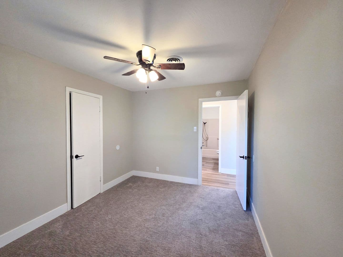 Sherman House: 424 W Anita St