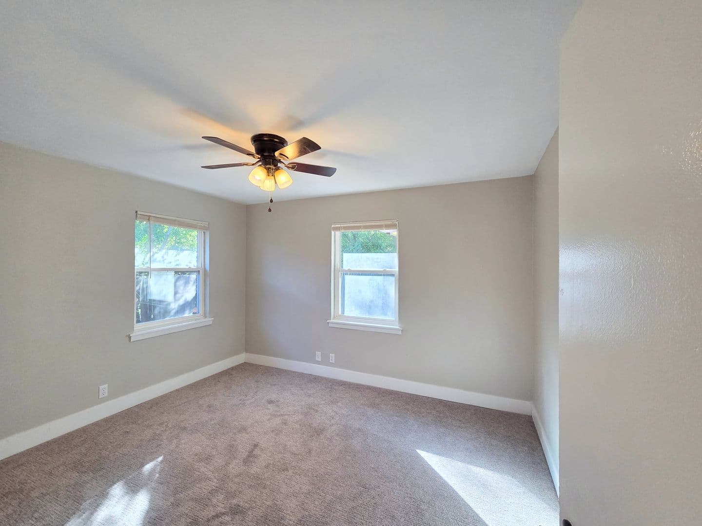 Sherman House: 424 W Anita St