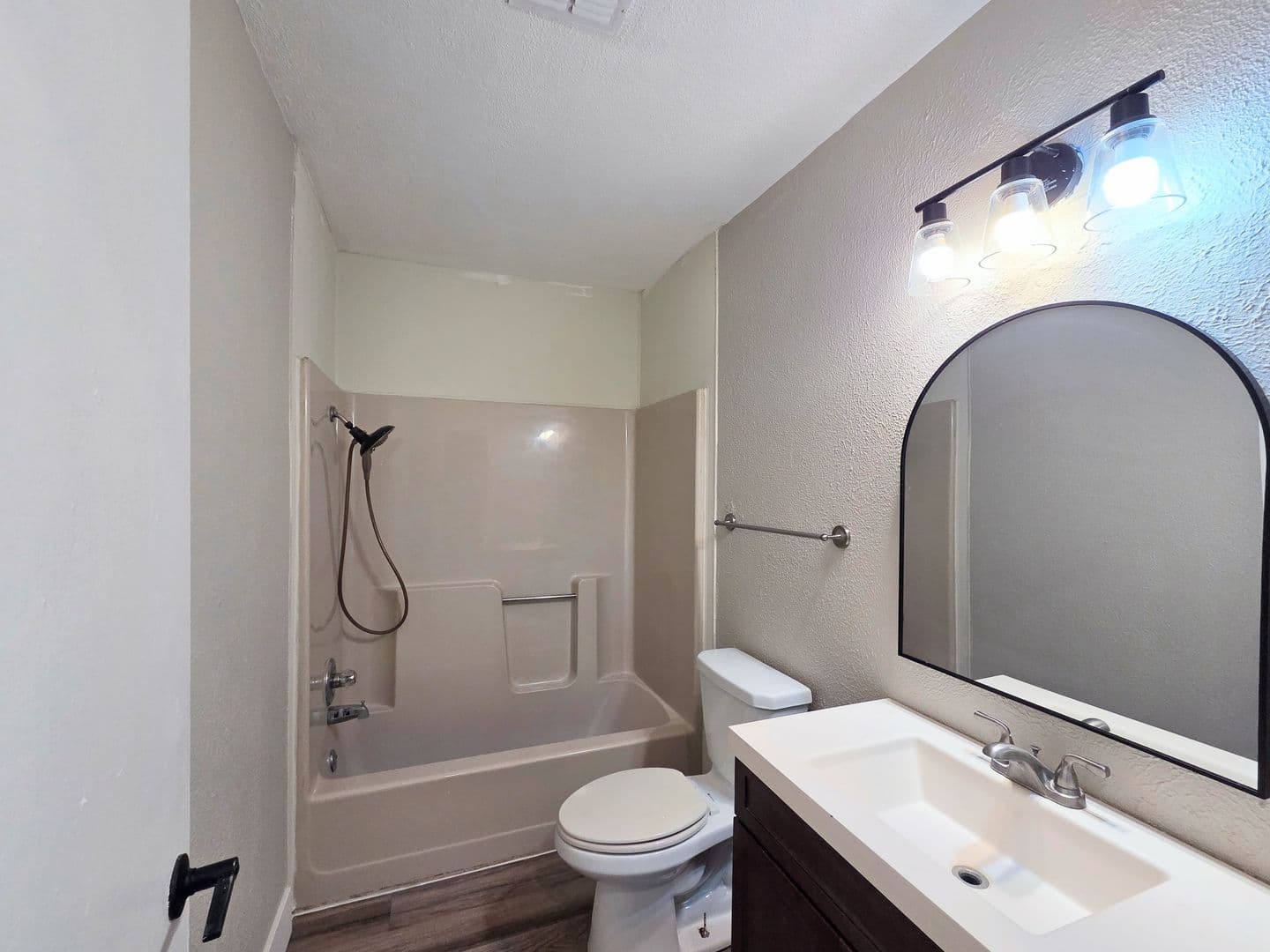 Sherman House: 424 W Anita St