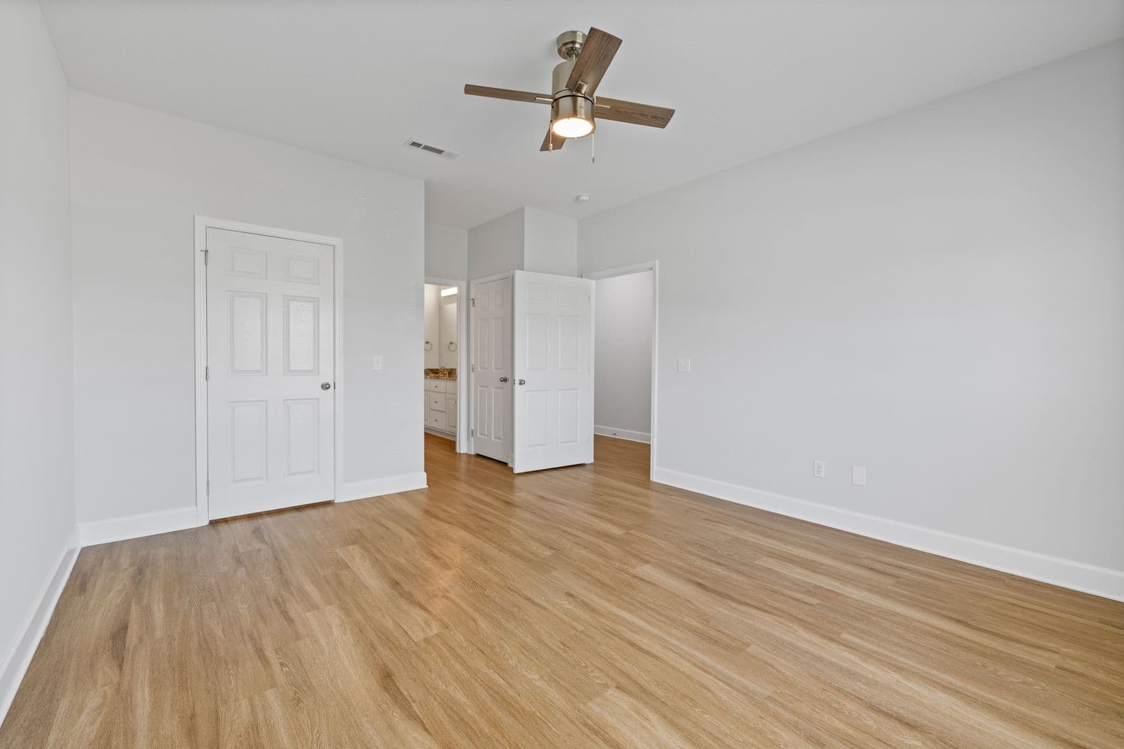 Enterprise House: 156 Wingate Ave